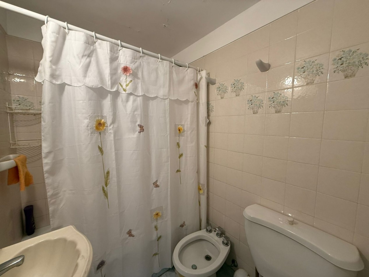 DEPARTAMENTO DOS AMBIENTES EN VENTA - PINAMAR CENTRO
