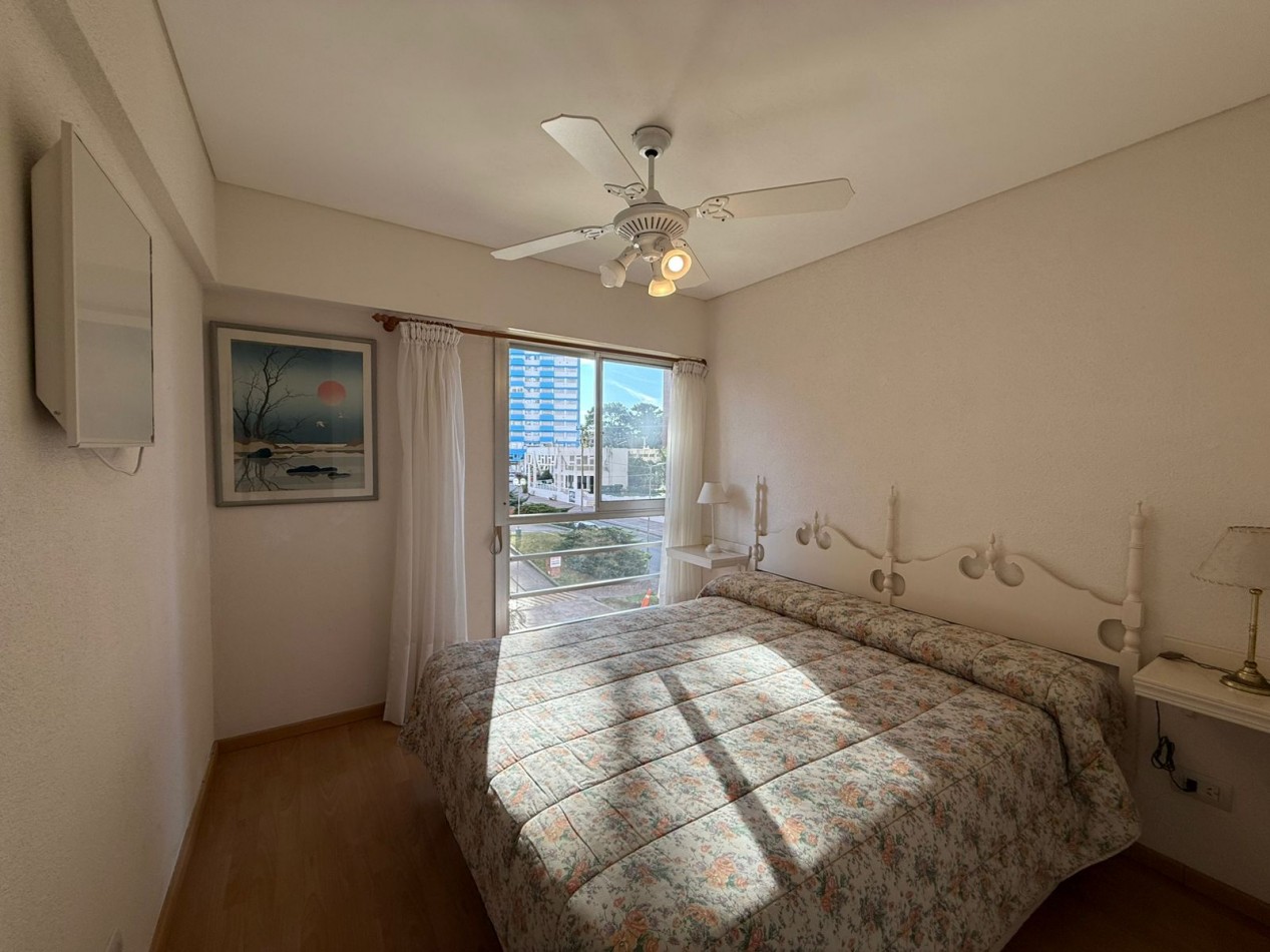 DEPARTAMENTO DOS AMBIENTES EN VENTA - PINAMAR CENTRO
