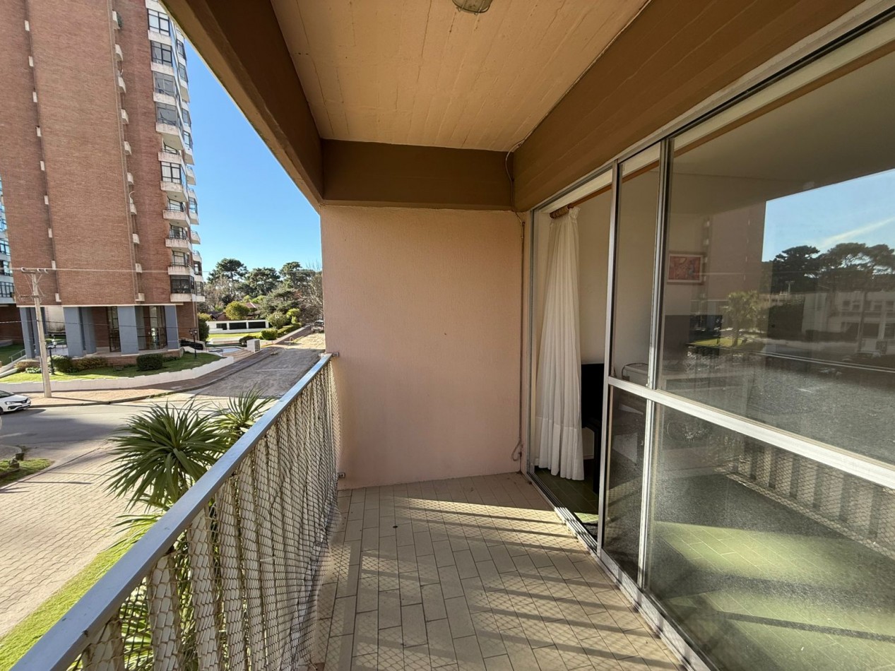 DEPARTAMENTO DOS AMBIENTES EN VENTA - PINAMAR CENTRO
