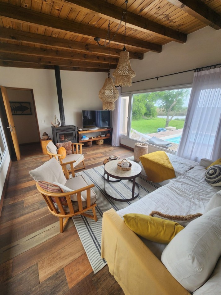 CASA EN ALQUILER ANUAL 