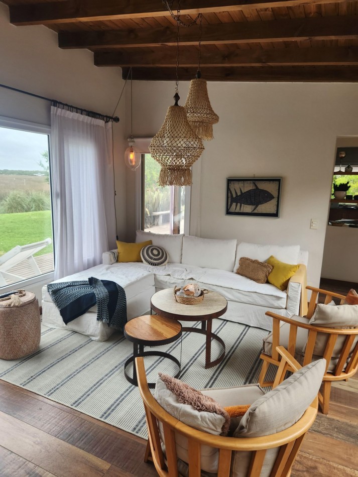 CASA EN ALQUILER ANUAL 