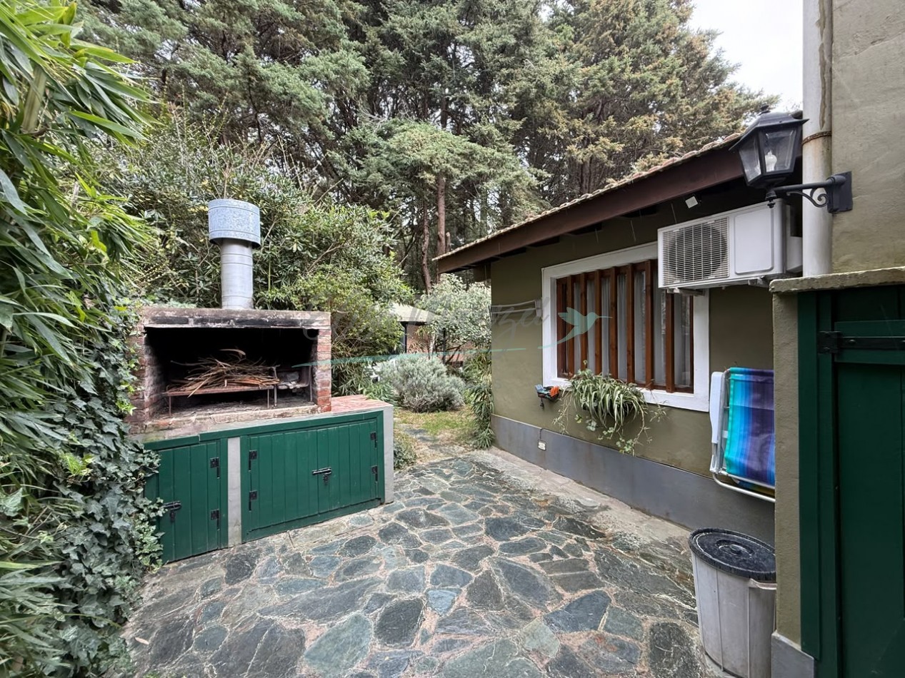 CASA EN VENTA - MAR DE LAS PAMPAS