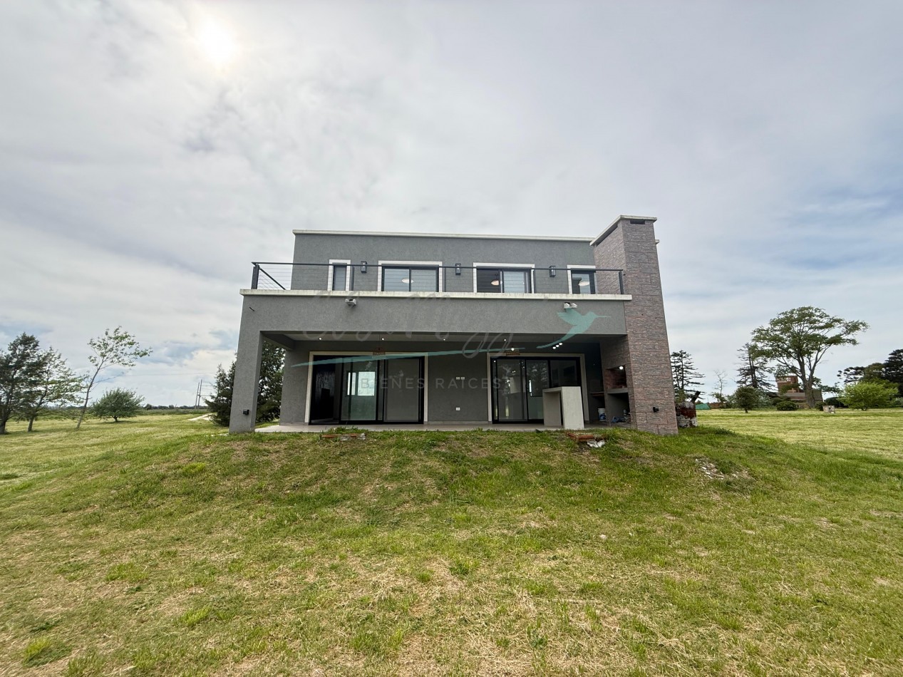 CASA EN VENTA - BARRIO LA VICTORIA - MADARIAGA
