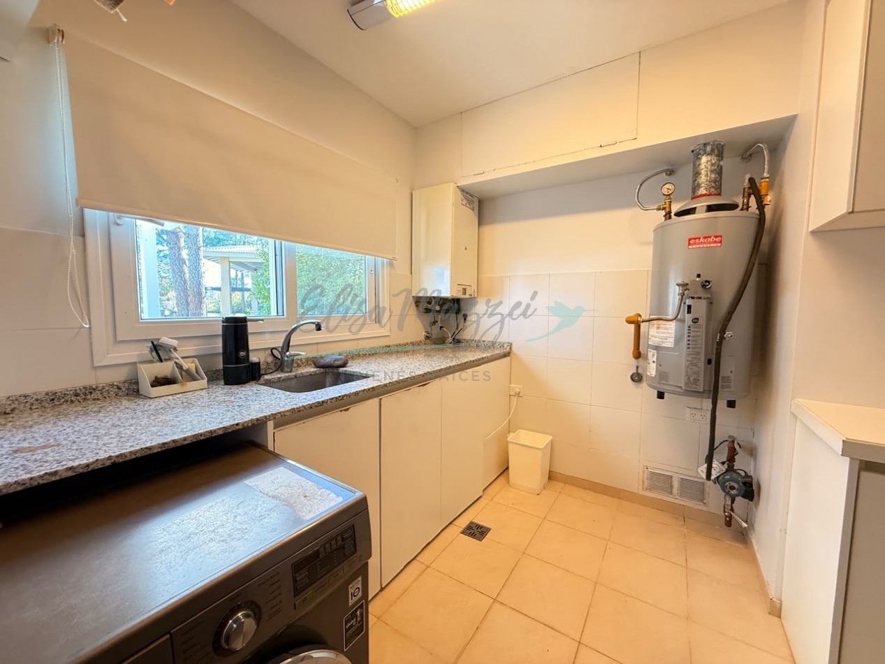 CASA EN ALQUILER ANUAL - LA HERRADURA PINAMAR