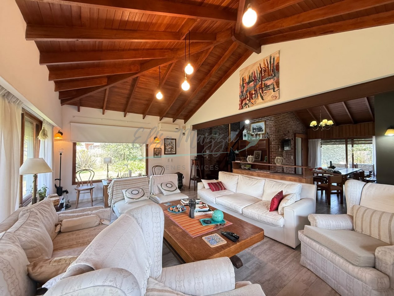 CASA EN ALQUILER - VERANO 2027 - PINAMAR 