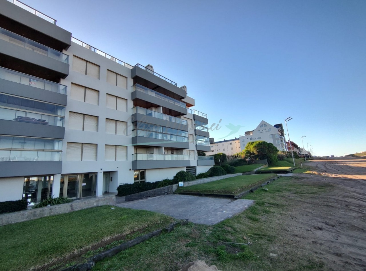 DEPARTAMENTO EN VENTA FRENTE AL MAR - PINAMAR