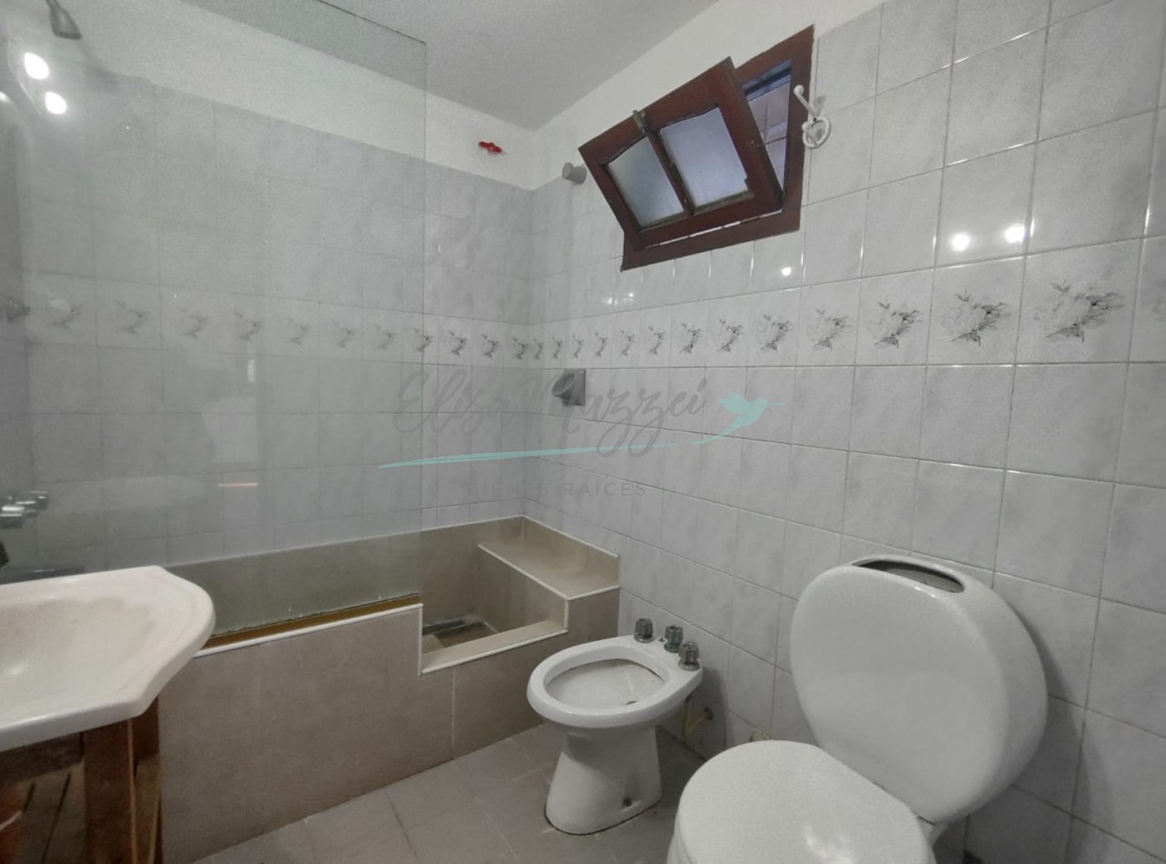 DEPARTAMENTO DOS AMBIENTES EN ALQUILER ANUAL - PINAMAR