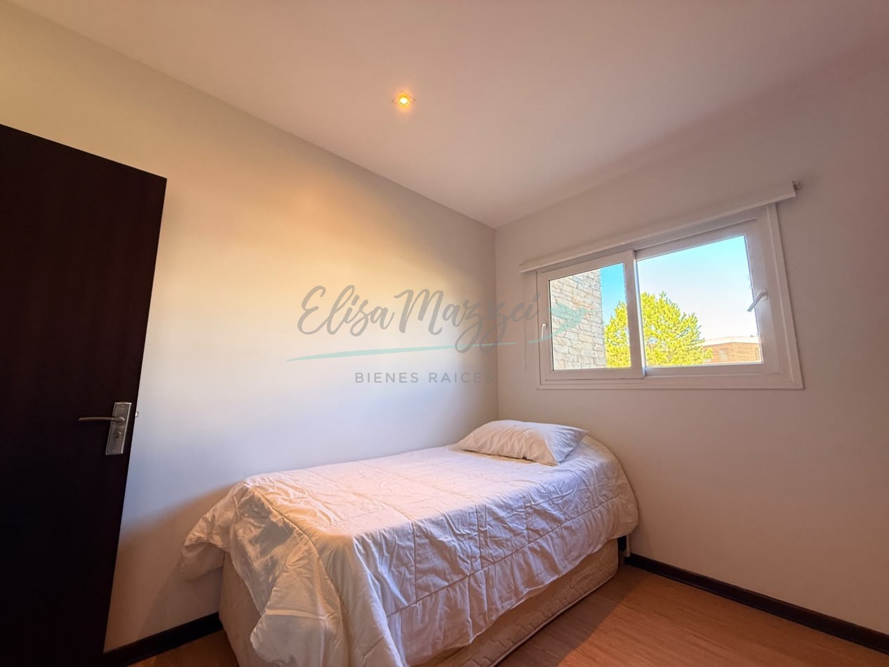 CASA EN ALQUILER ANUAL - LA HERRADURA PINAMAR