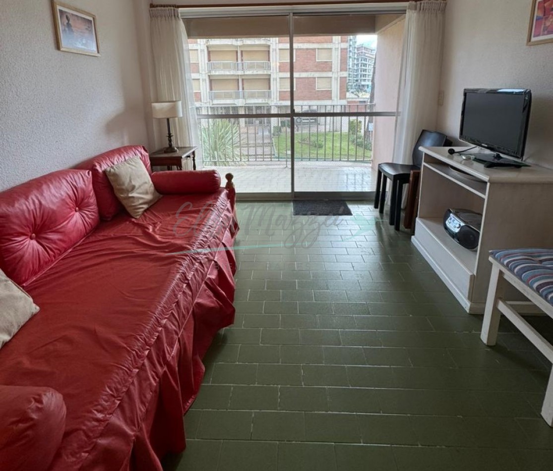 DEPARTAMENTO DOS AMBIENTES EN VENTA - PINAMAR CENTRO