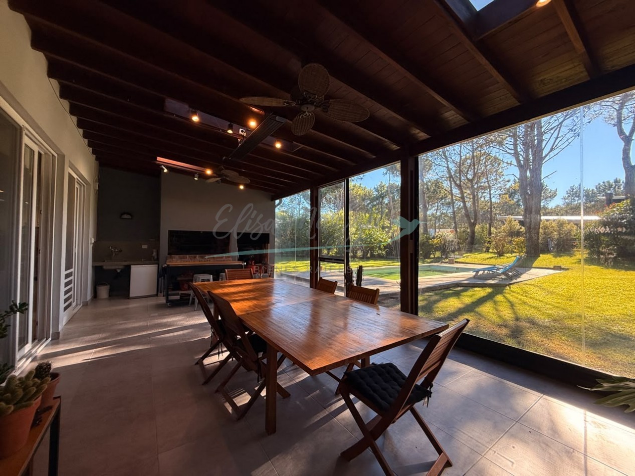 CASA EN ALQUILER ANUAL - LA HERRADURA PINAMAR