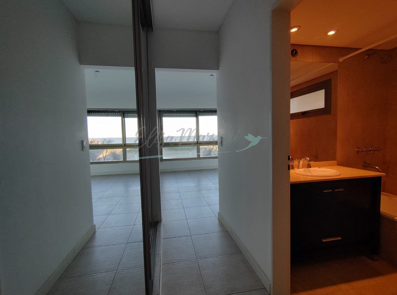 DEPARTAMENTO EN VENTA FRENTE AL MAR - PINAMAR