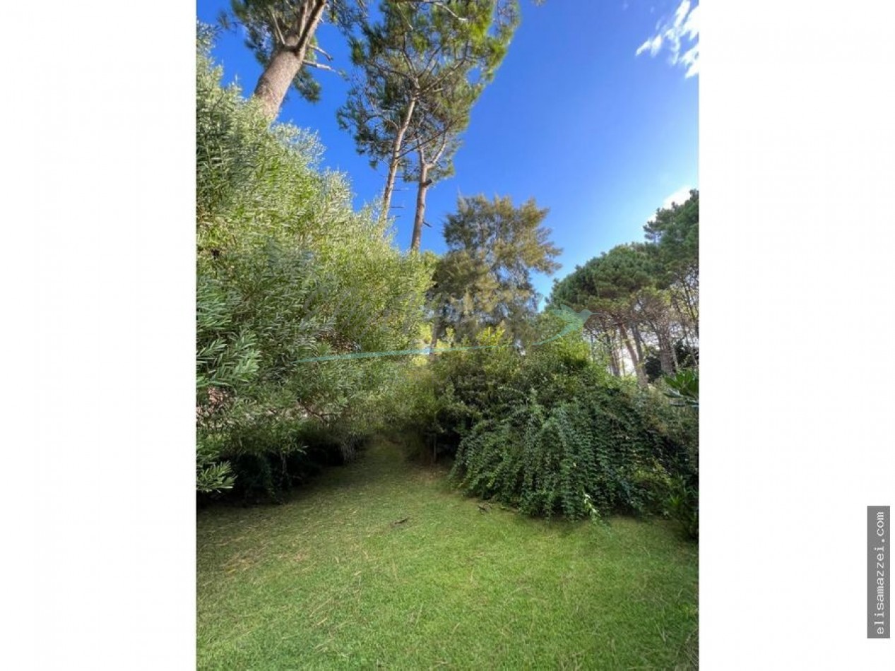 CASA EN VENTA - PINAMAR