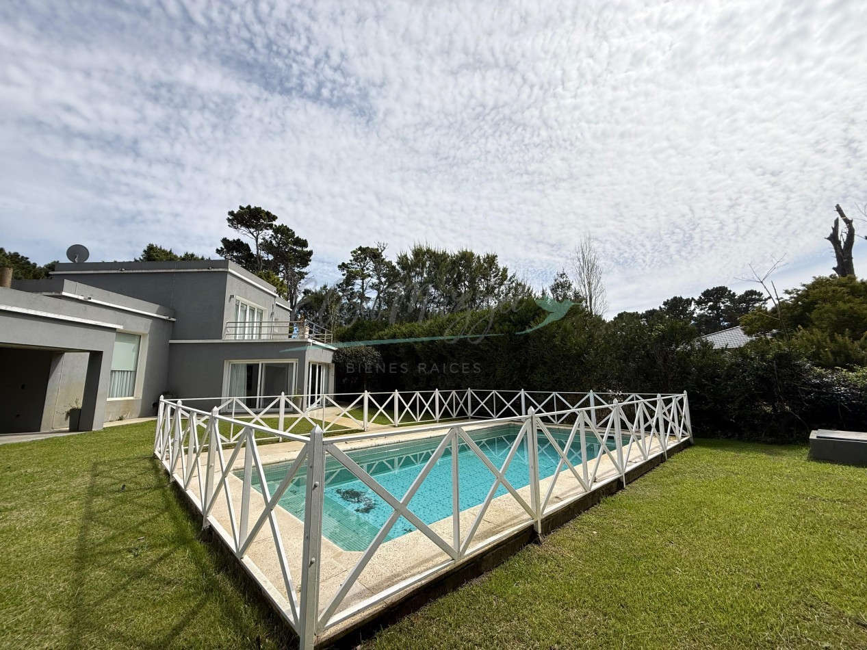 CASA EN ALQUILER - VERANO 2026 - PINAMAR
