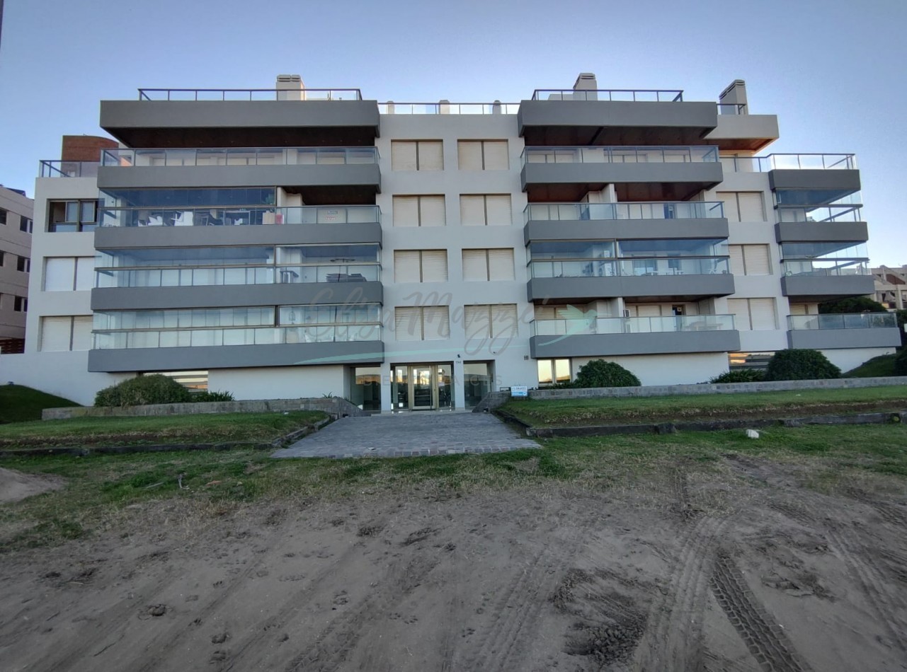 DEPARTAMENTO EN VENTA FRENTE AL MAR - PINAMAR