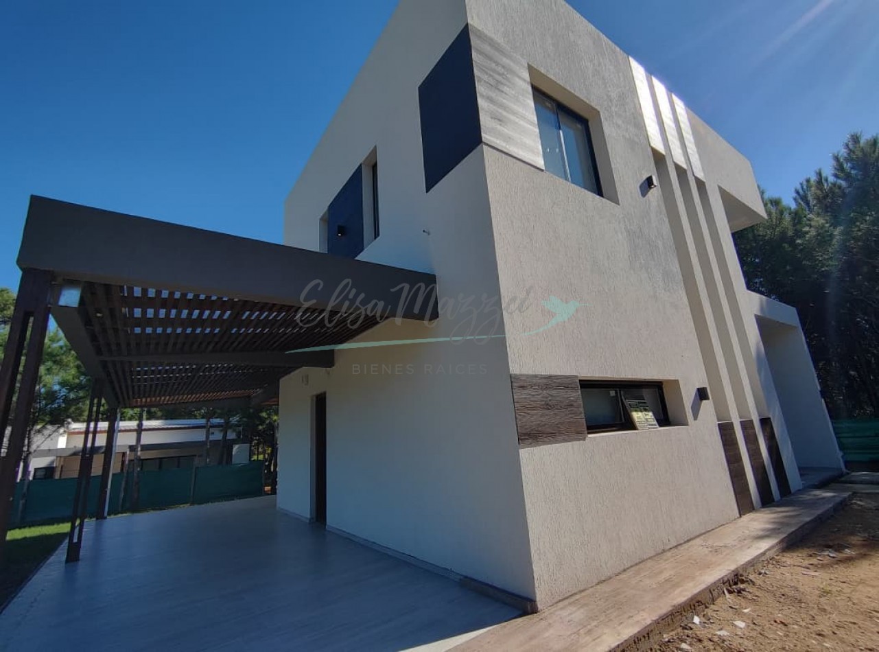 CASA EN VENTA CON FINANCIACION - PINAMAR