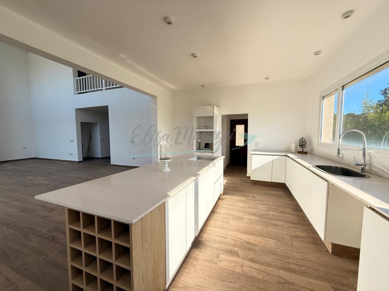OPORTUNIDAD - CASA EN VENTA - COSTA ESMERALDA