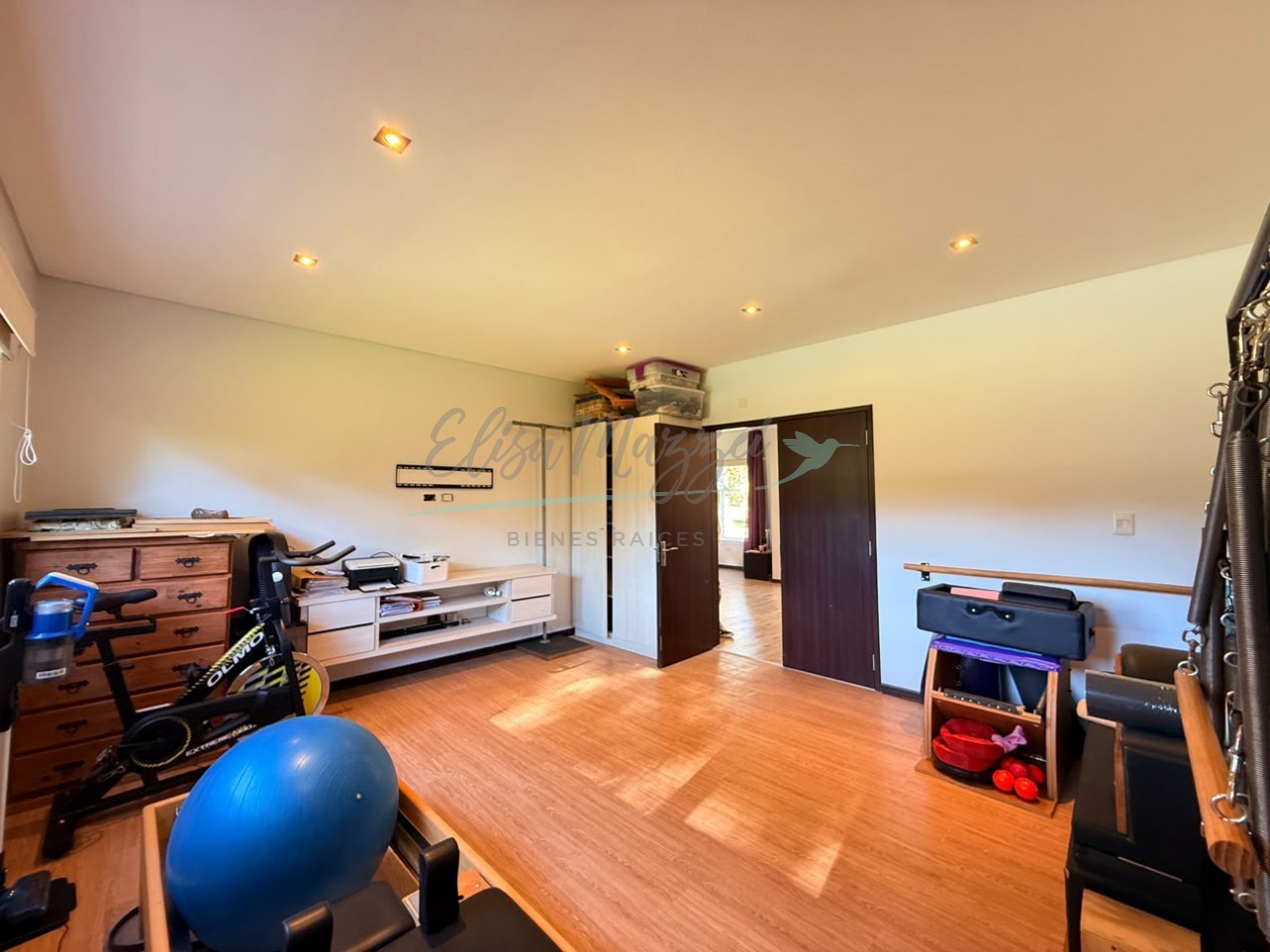 CASA EN ALQUILER ANUAL - LA HERRADURA PINAMAR