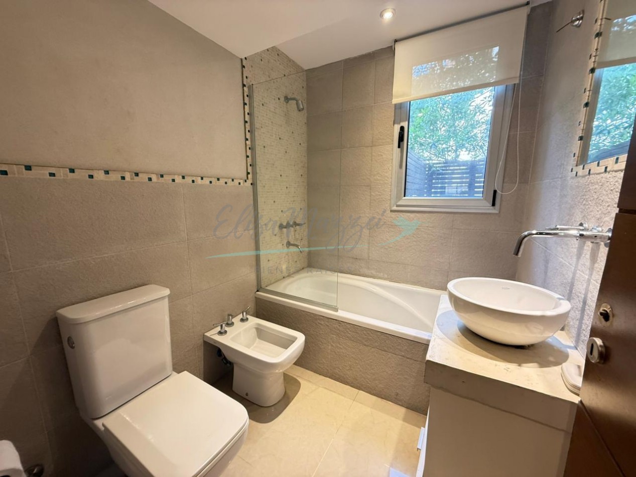 DEPARTAMENTO EN VENTA - PINAMAR 