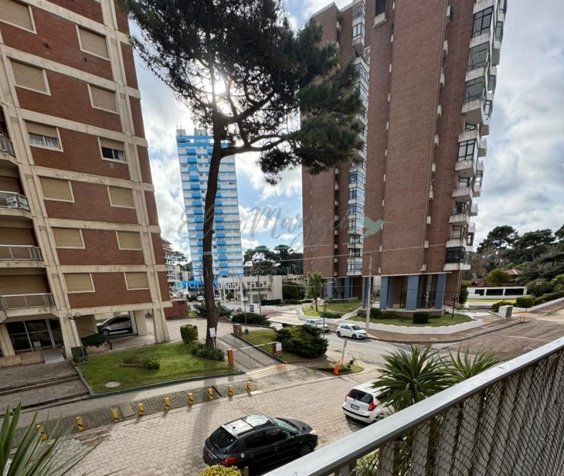 DEPARTAMENTO DOS AMBIENTES EN VENTA - PINAMAR CENTRO