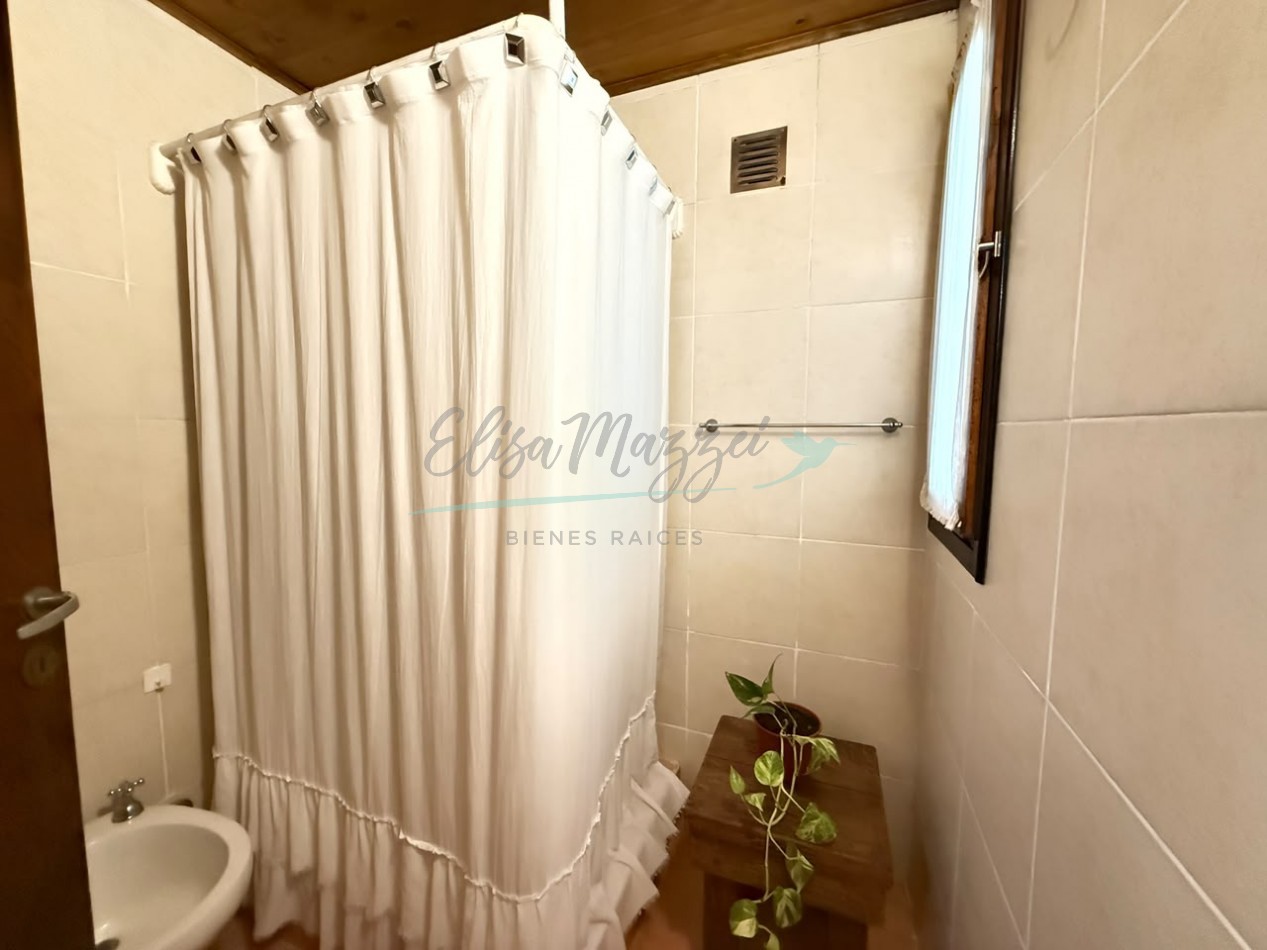 CASA EN VENTA - MAR DE LAS PAMPAS