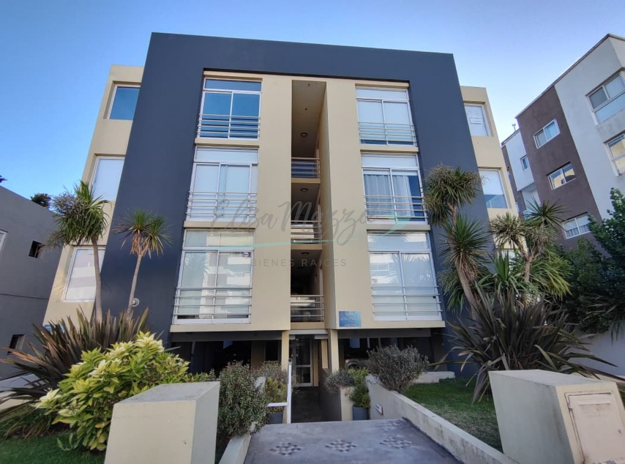 DEPARTAMENTO TRES AMBIENTES A METROS DEL MAR - EN VENTA - PINAMAR