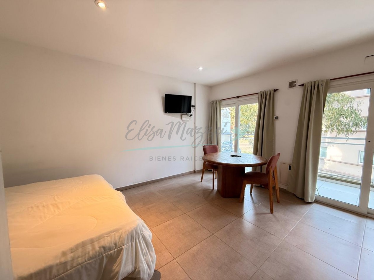 DEPARTAMENTO MONOAMBIENTE EN ALQUILER ANUAL - PINAMAR CENTRO