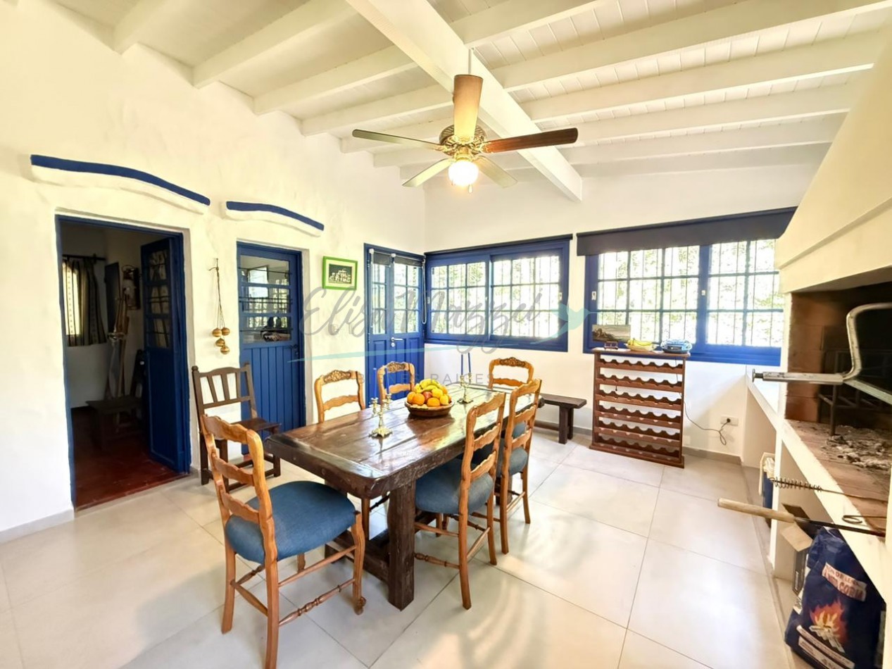 CASA EN VENTA - PINAMAR