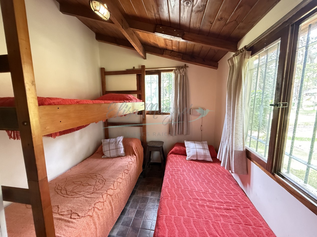 CASA EN VENTA - VALERIA DEL MAR - PINAMAR 