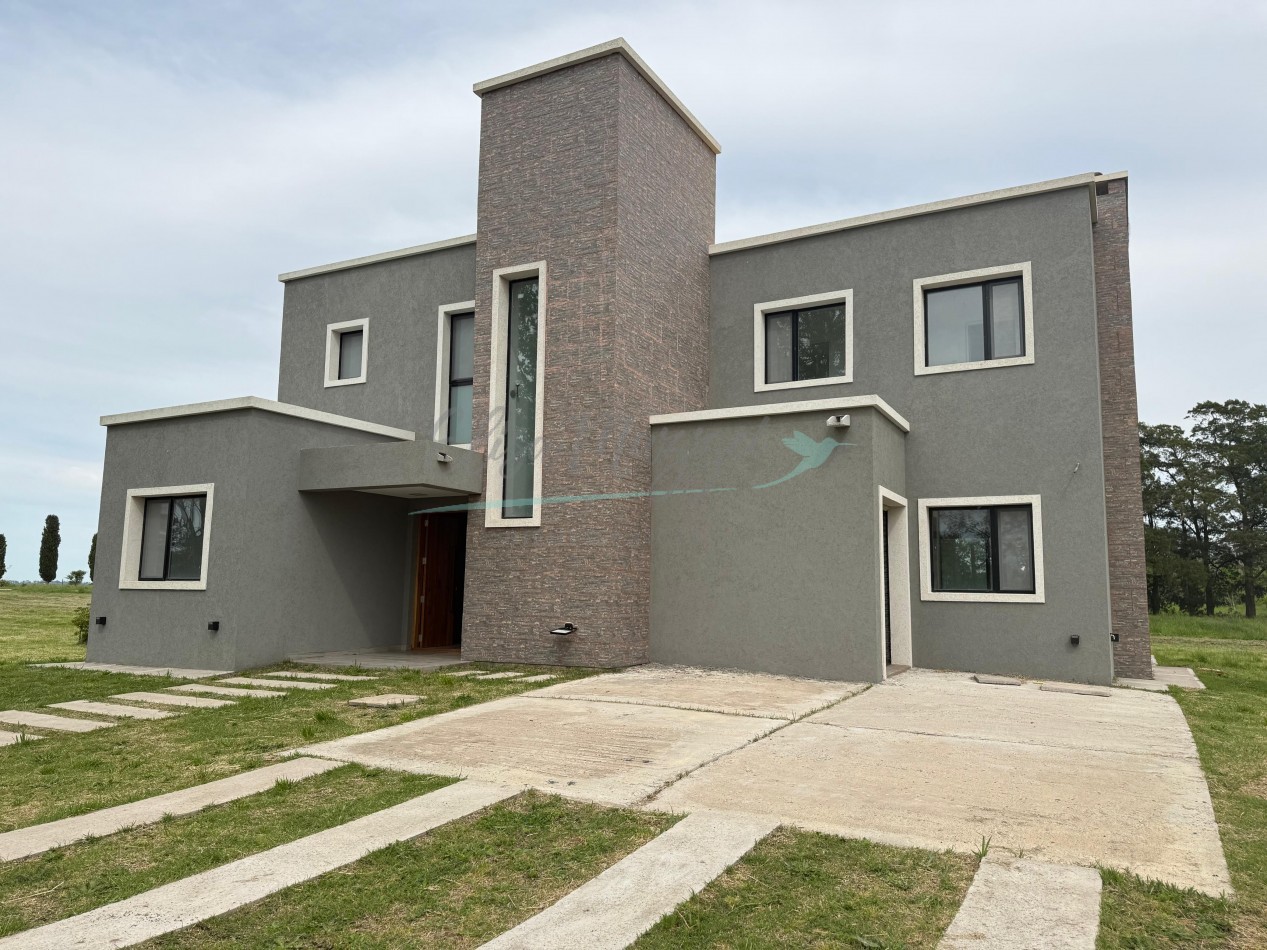 CASA EN VENTA - BARRIO LA VICTORIA - MADARIAGA