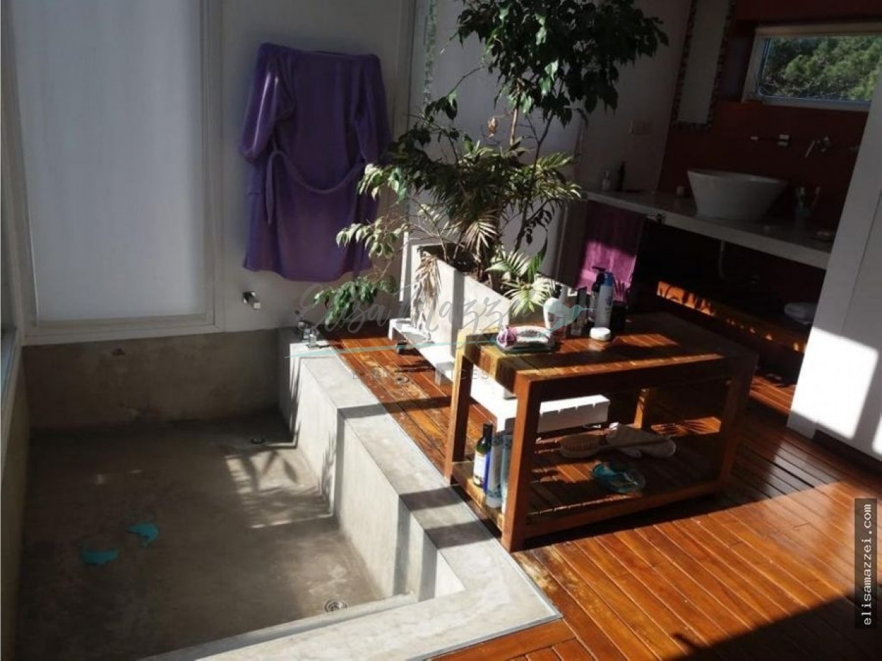 CASA EN VENTA - MAR DE LAS PAMPAS - FACILIDADES DE PAGO