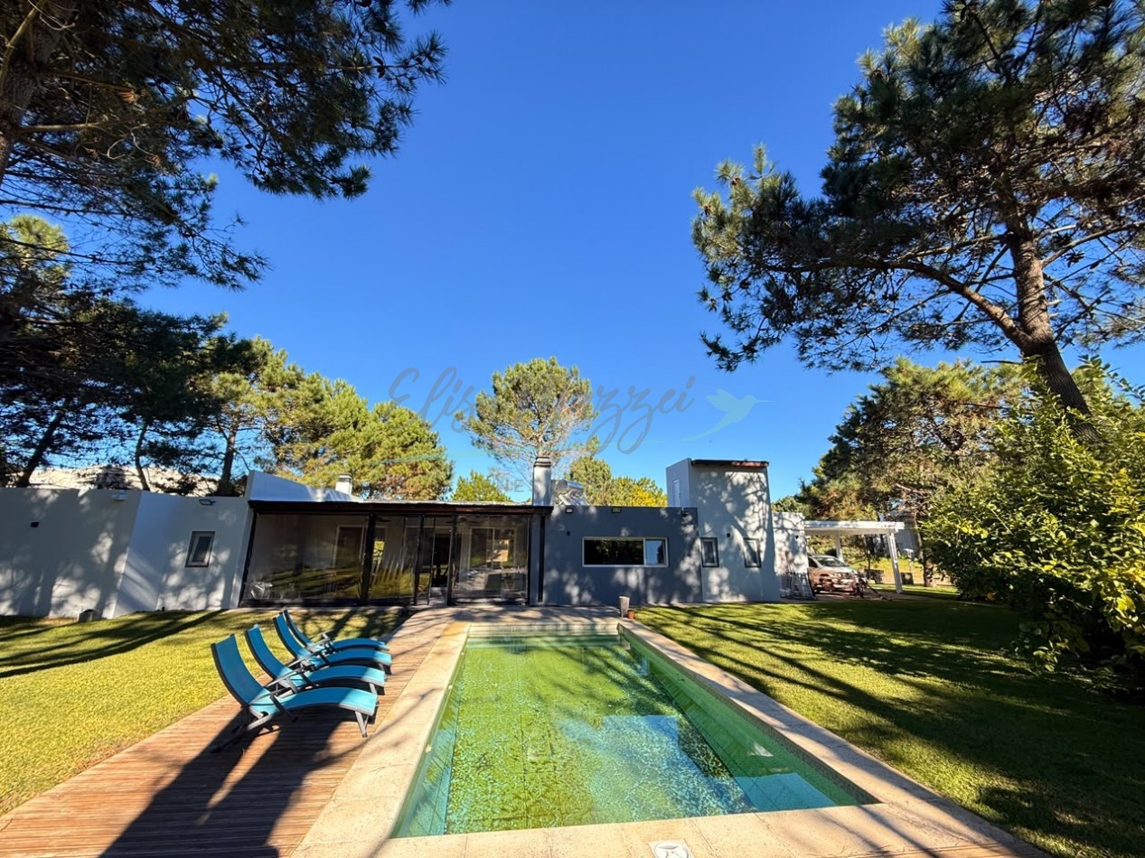 CASA EN ALQUILER ANUAL - LA HERRADURA PINAMAR