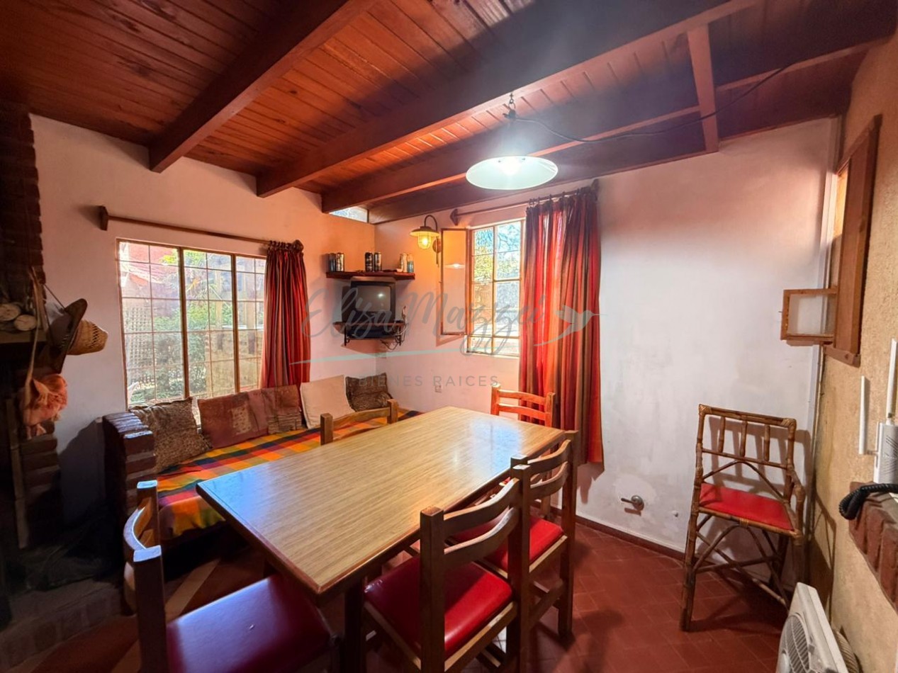 CASA EN VENTA - A METROS DEL MAR - VALERIA DEL MAR