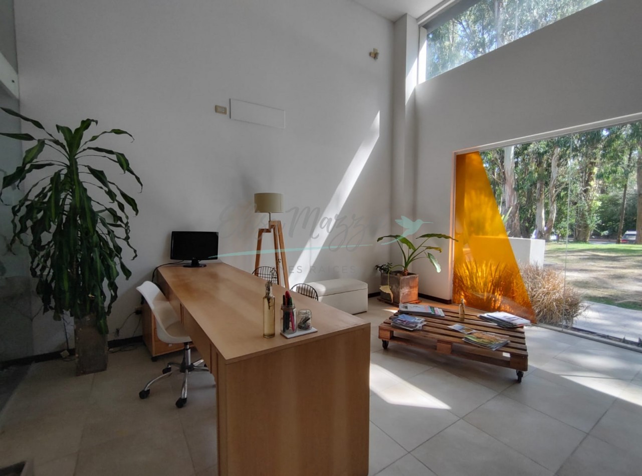 LOCAL EN ALQUILER - PINAMAR CENTRO