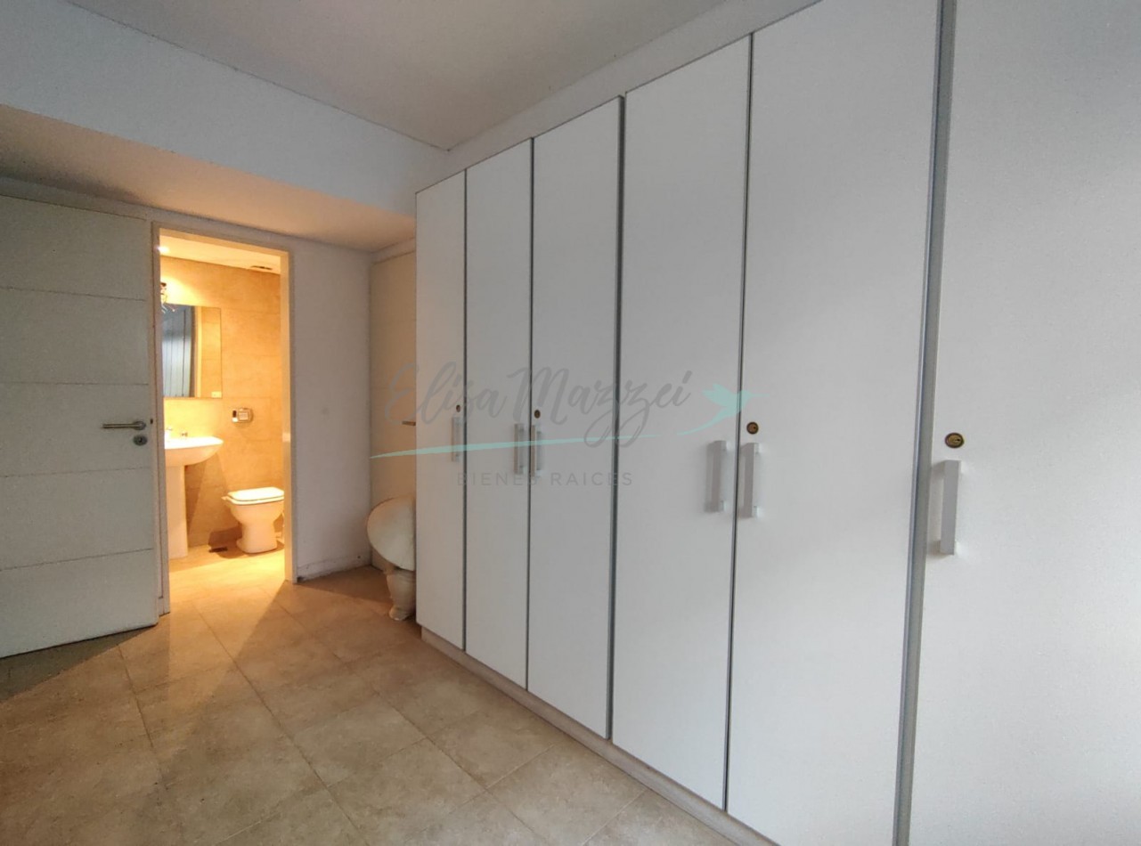 DEPARTAMENTO EN VENTA FRENTE AL MAR - PINAMAR