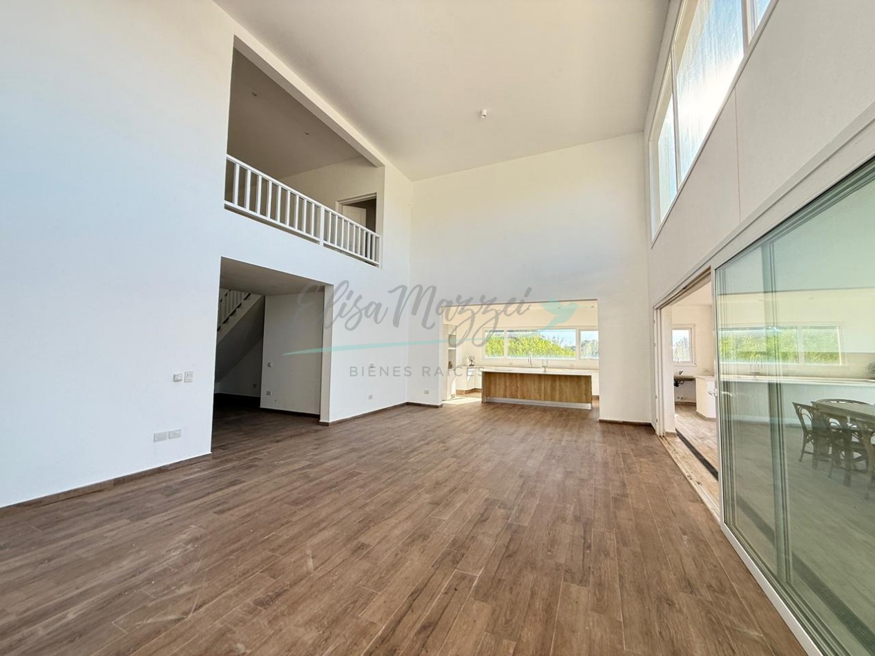 OPORTUNIDAD - CASA EN VENTA - COSTA ESMERALDA