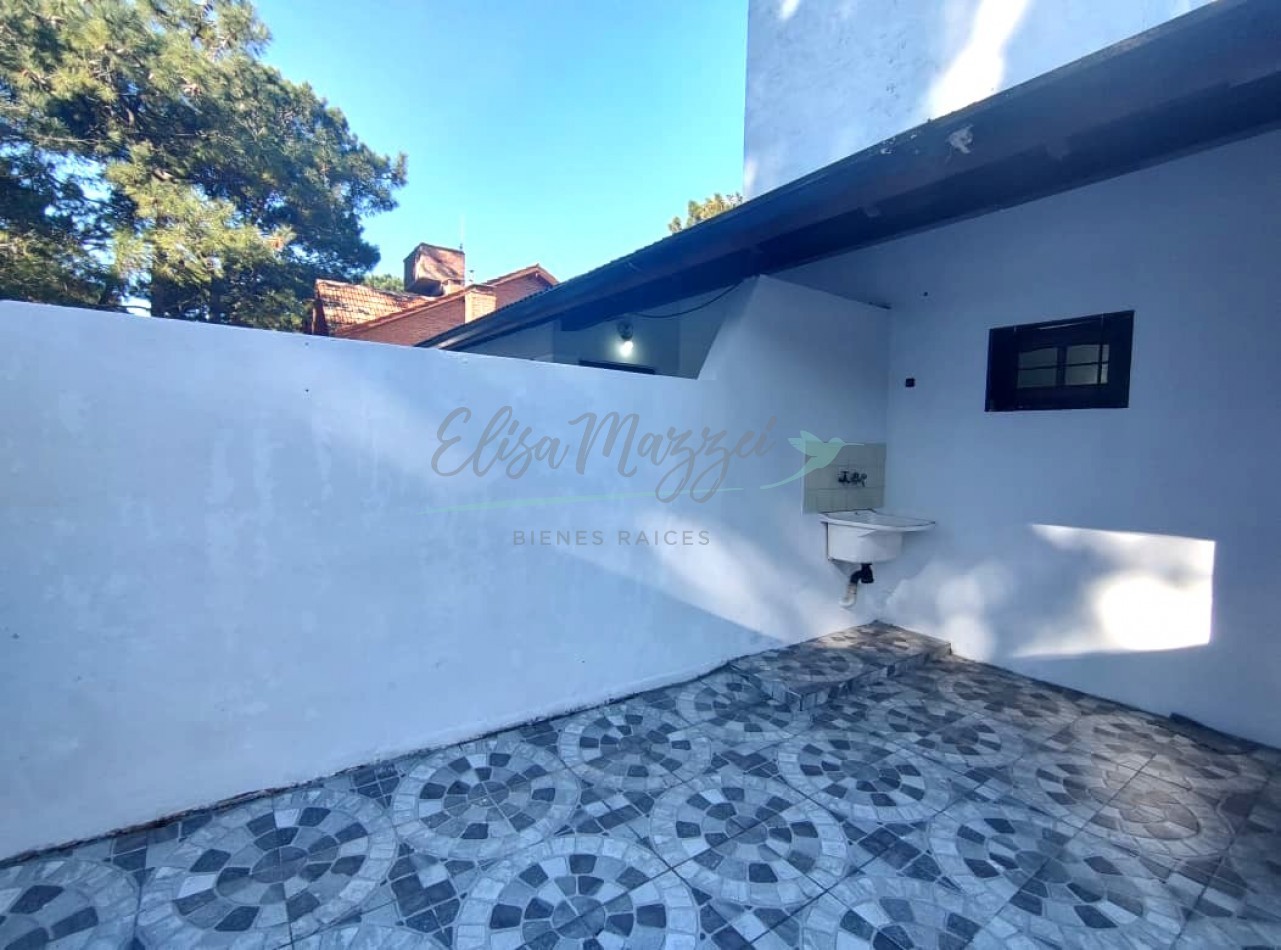 DEPARTAMENTO TRES AMBIENTES EN ALQUILER ANUAL - PINAMAR CENTRO