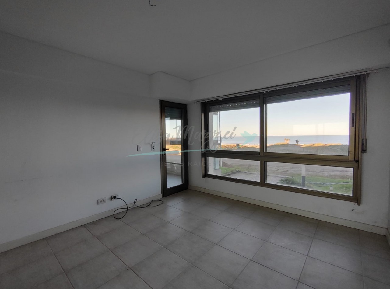 DEPARTAMENTO EN VENTA FRENTE AL MAR - PINAMAR