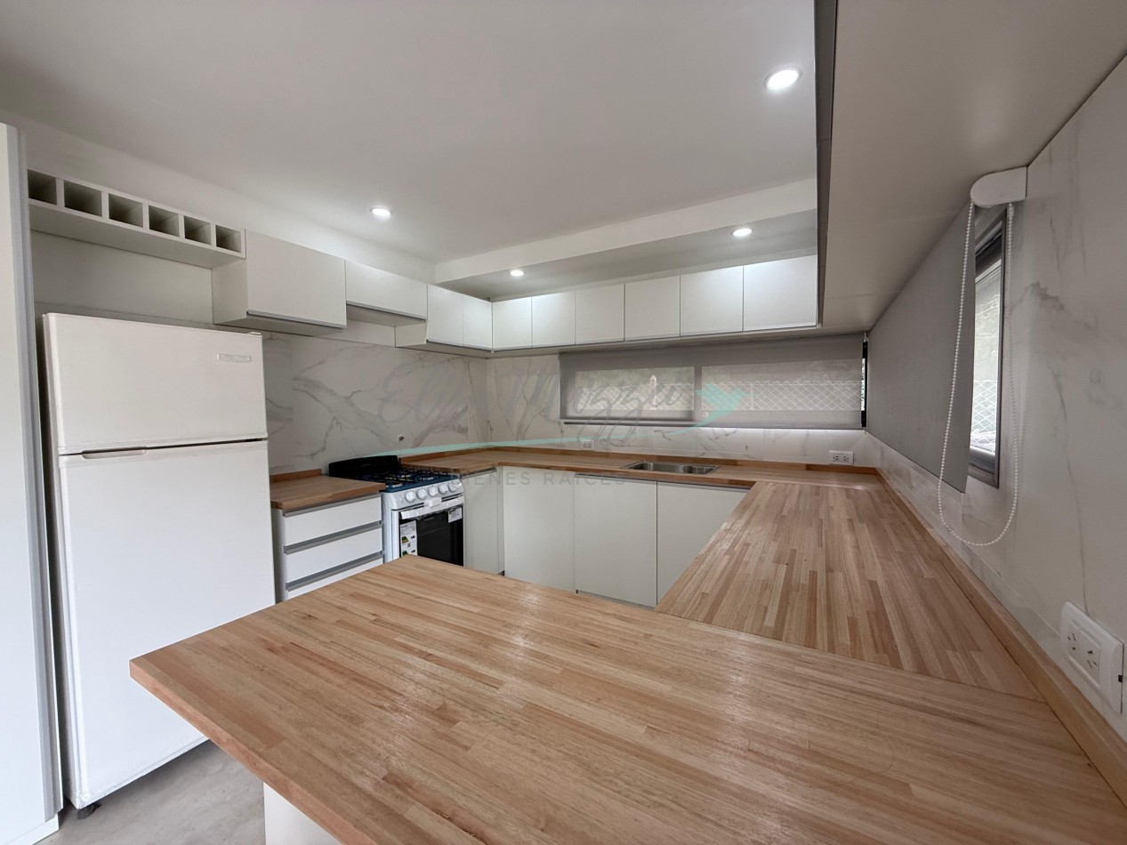 CASA A ESTRENAR EN VENTA - PINAMAR