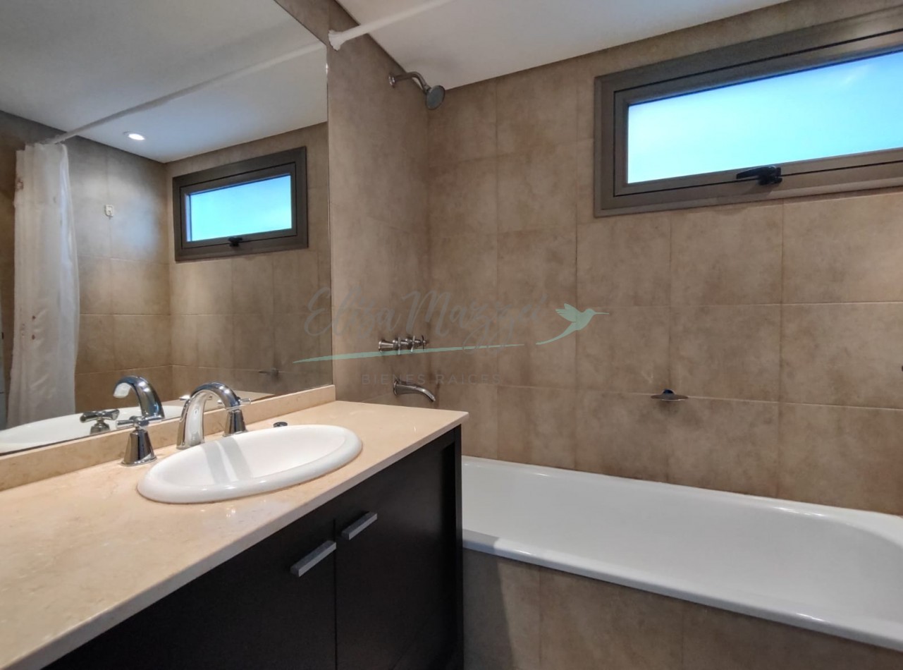 DEPARTAMENTO EN VENTA FRENTE AL MAR - PINAMAR