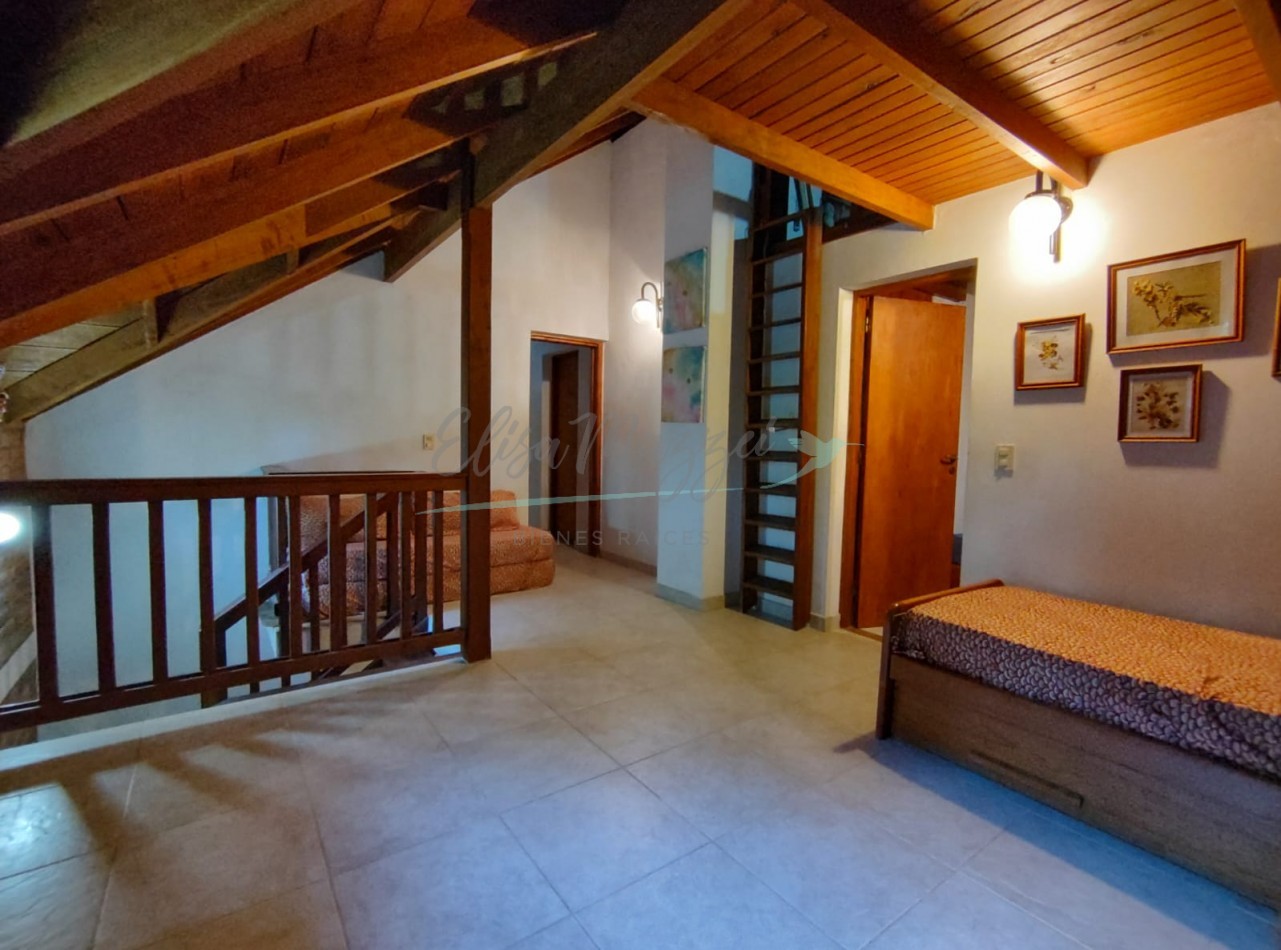 CASA EN VENTA - VALERIA DEL MAR
