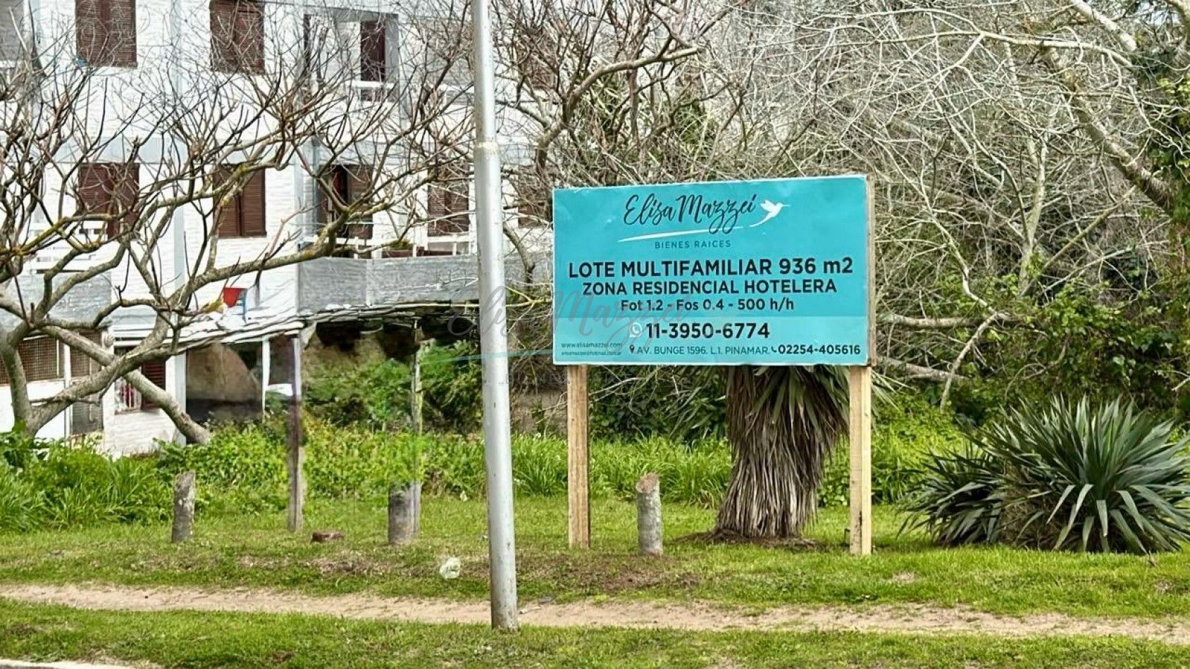 LOTE MULTIFAMILIAR EN VENTA - A METROS DEL MAR - PINAMAR