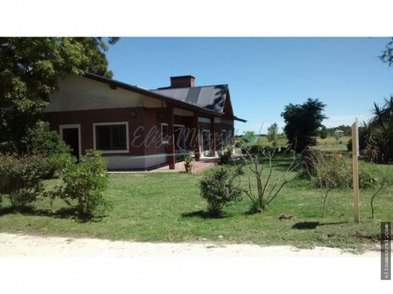 CASA EN VENTA - PINAMAR