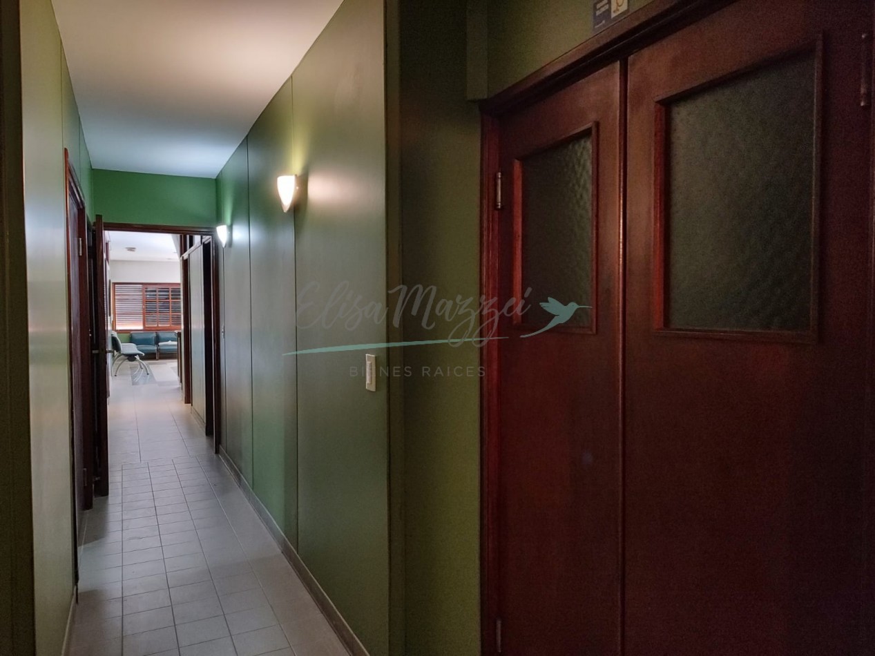 CLINICA EN VENTA CON DEPARTAMENTOS - PINAMAR CENTRO