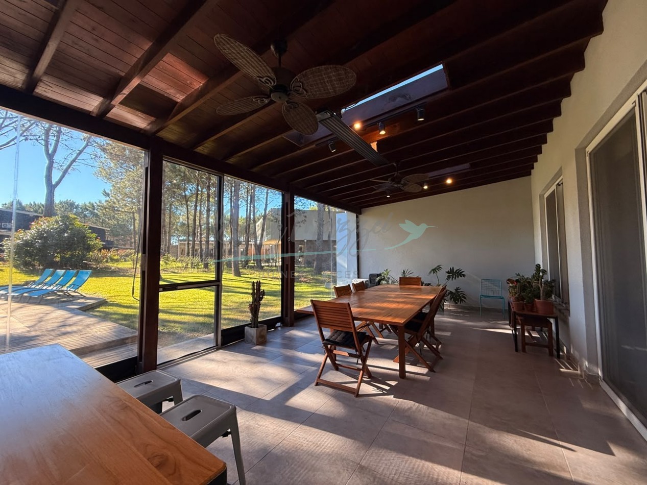 CASA EN ALQUILER ANUAL - LA HERRADURA PINAMAR