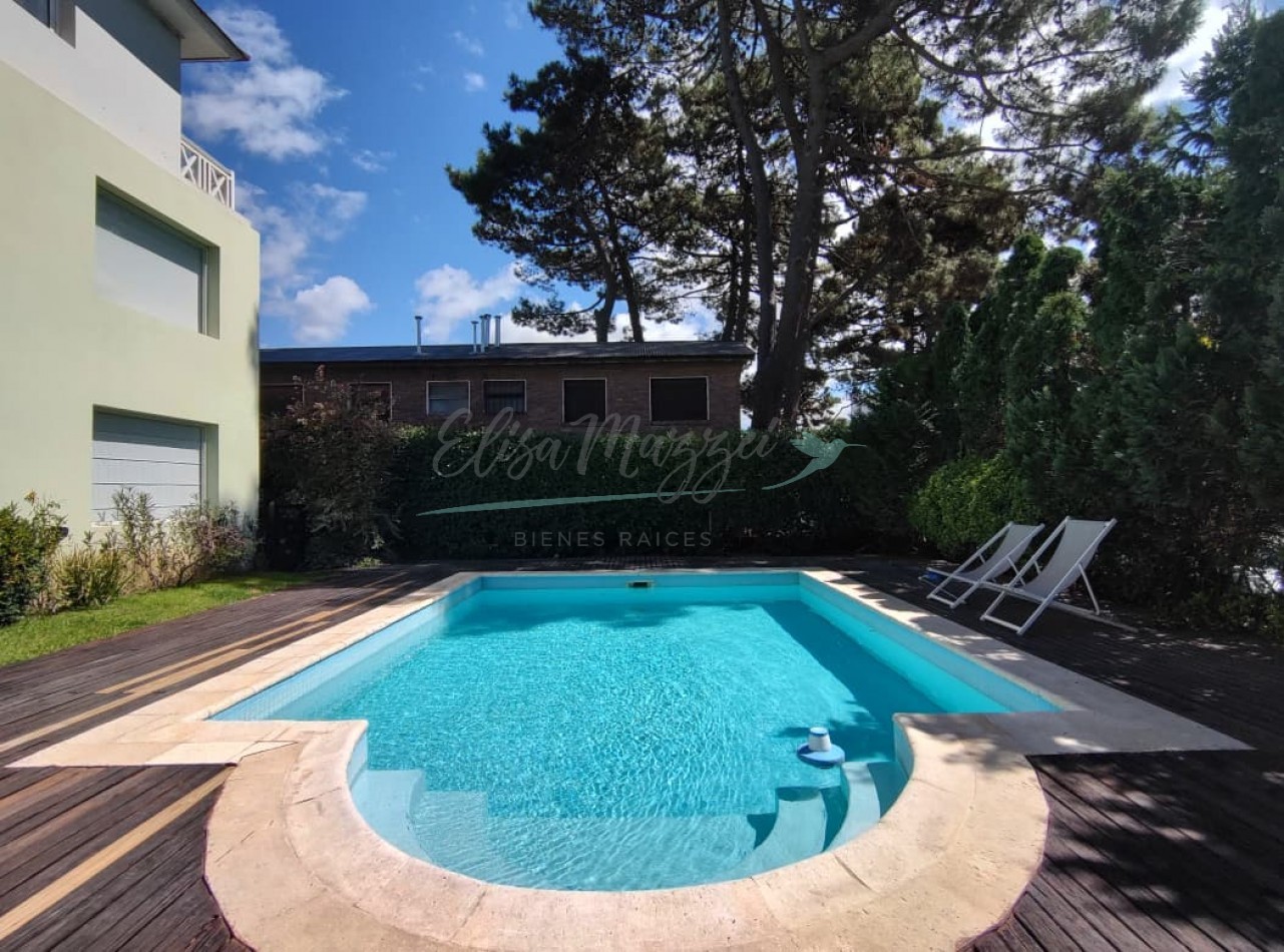 DUPLEX CUATRO AMBIENTES EN VENTA - PINAMAR CENTRO - FINANCIACION