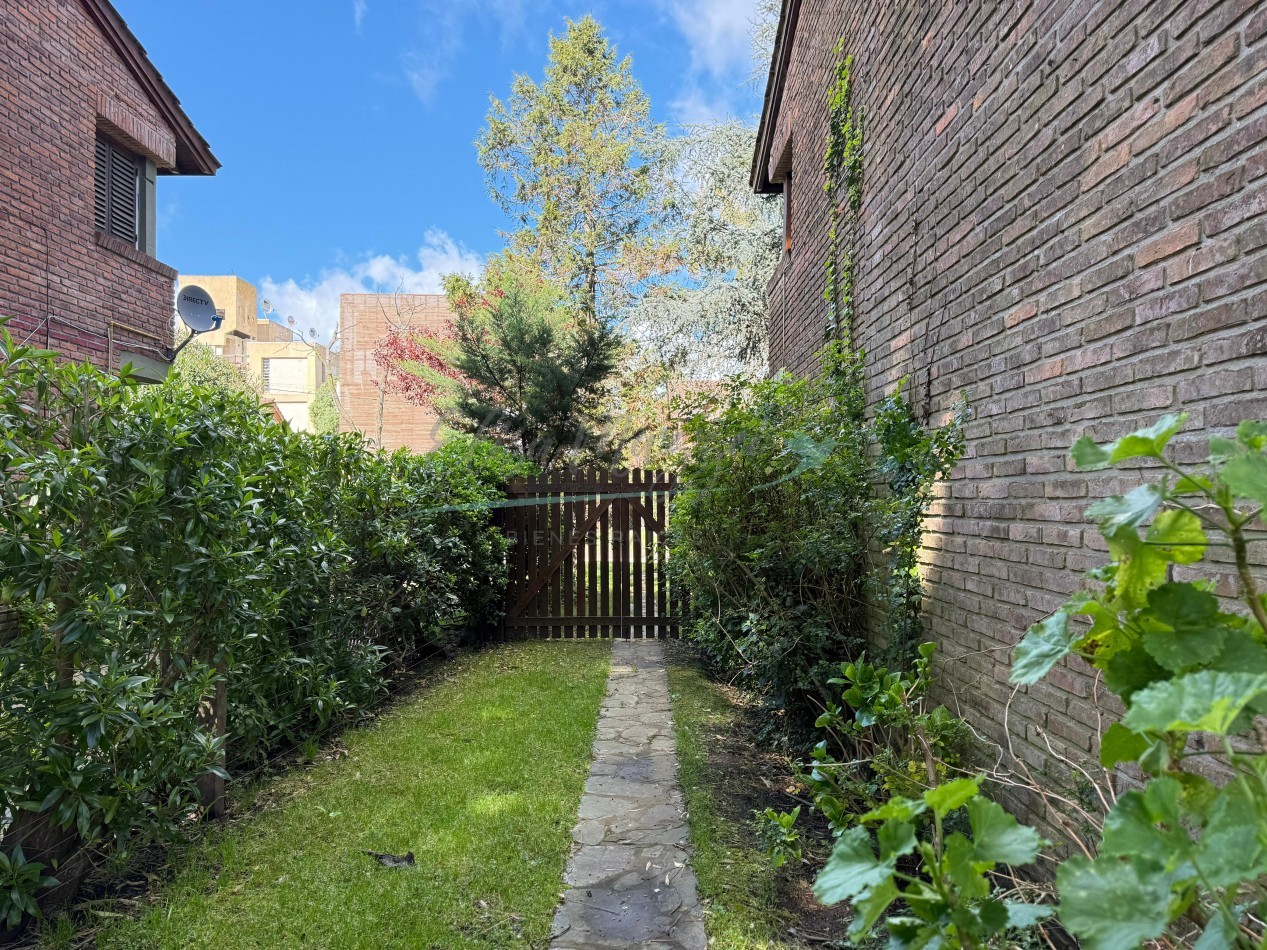 DUPLEX EN VENTA - PINAMAR 