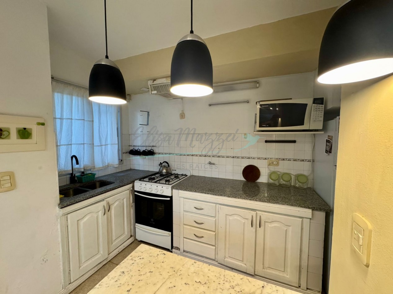DUPLEX CUATRO AMBIENTES EN ALQUILER ANUAL - PINAMAR CENTRO 