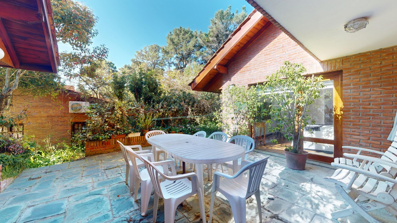 CASA EN ALQUILER - VERANO 2026 - PINAMAR