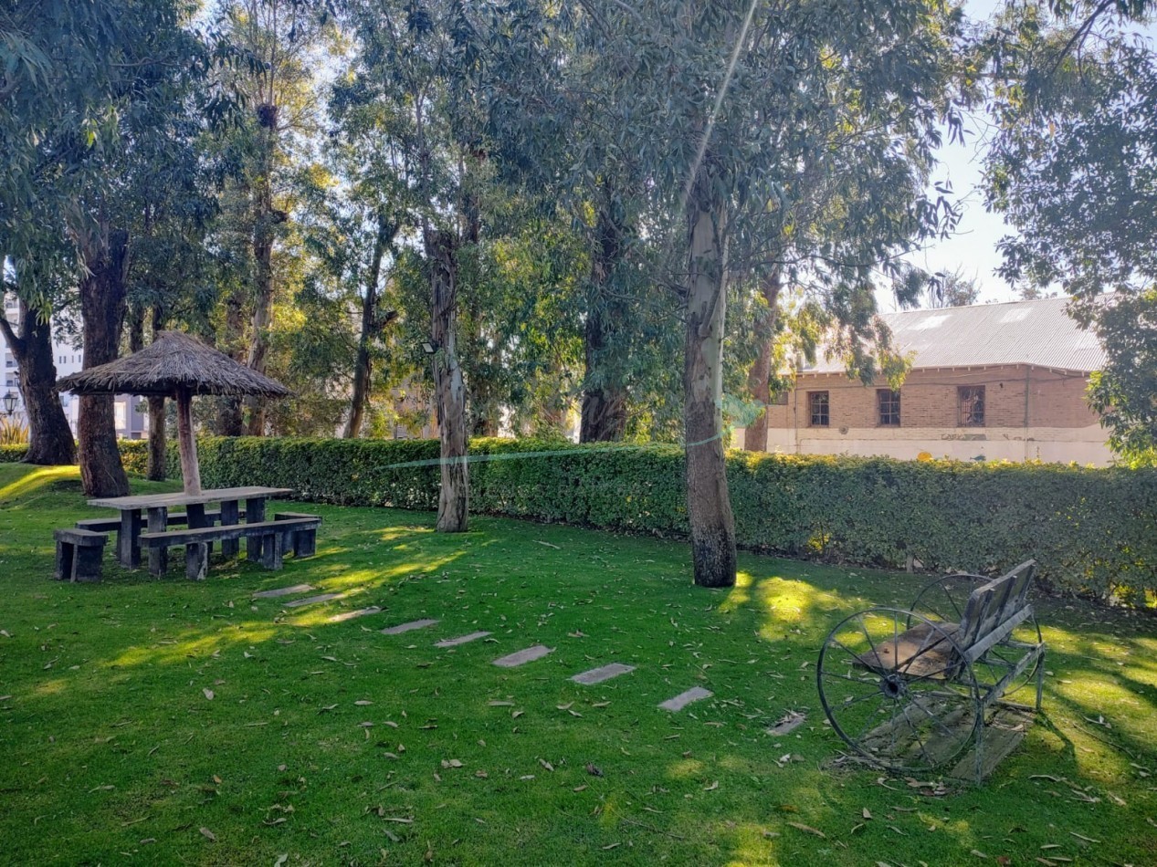 CASA EN VENTA - PINAMAR CENTRO