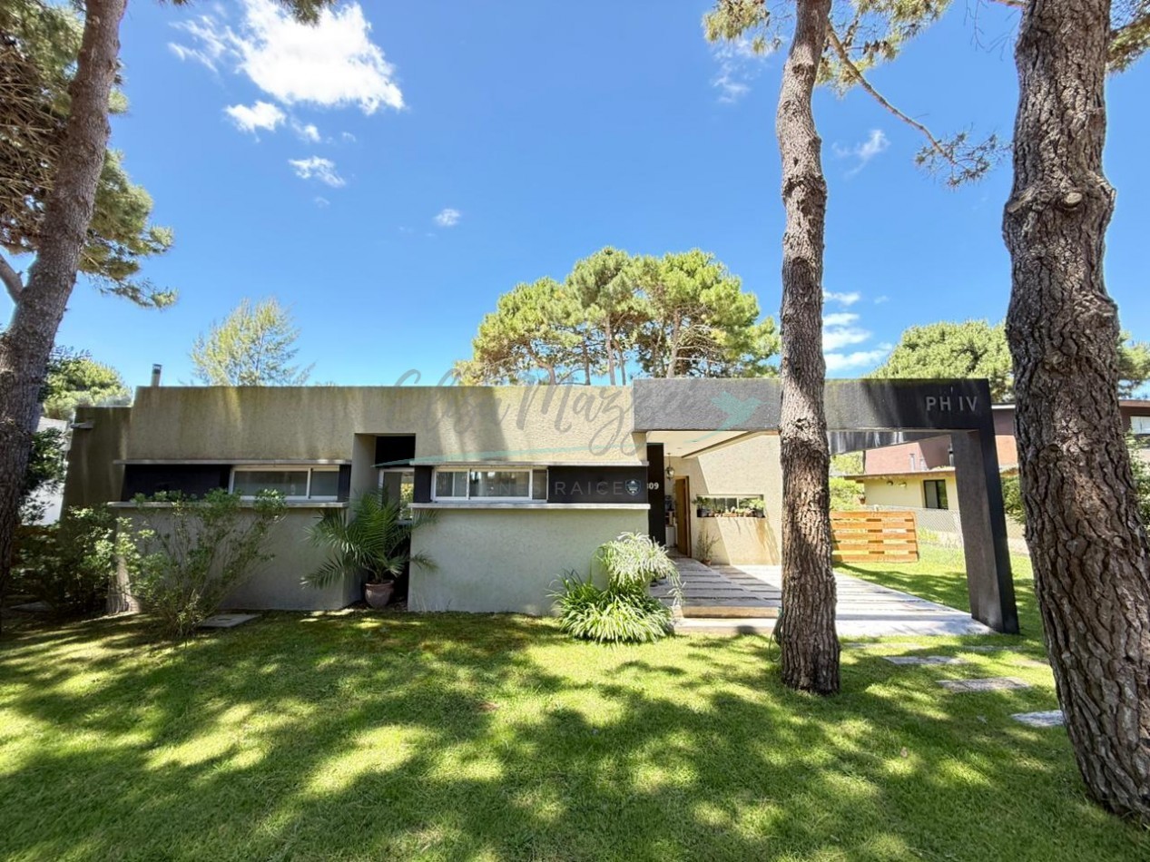 CASA EN VENTA - PINAMAR 